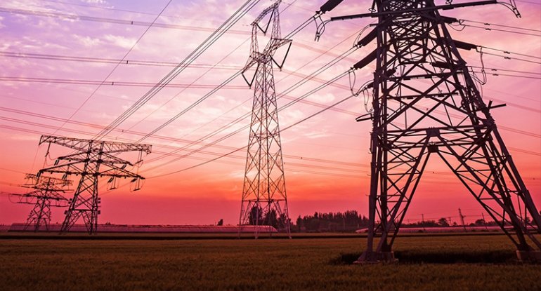 Baş nazirdən illik elektrik enerjisi sərfiyyatının həddi ilə bağlı QƏRAR