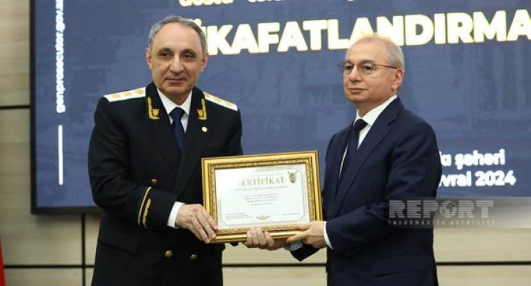 Azər Xəlilov “Prokurorluğun dostu” mükafatına layiq görüldü