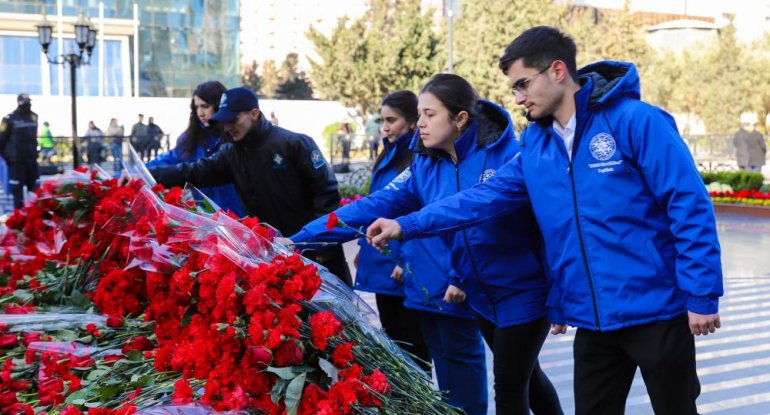 Azərbaycan Könüllüləri Xocalı soyqırımı qurbanlarının xatirəsini dərin ehtiramla yad edib