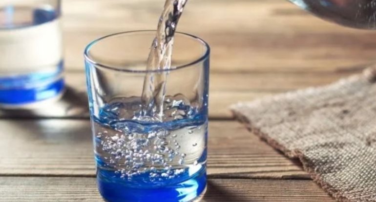 Suyu düzgün içməmək problemlərə səbəb ola bilər