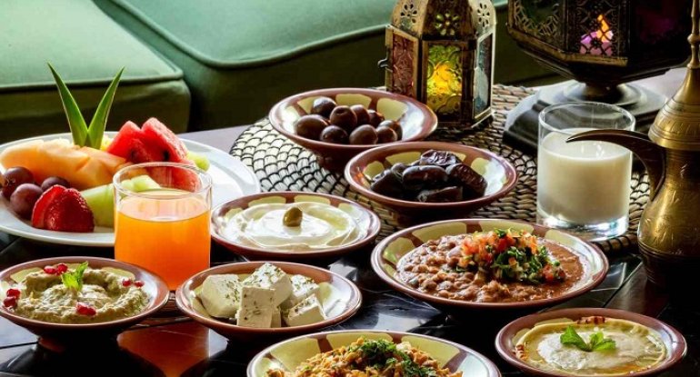 Ramazan işbazlarını yıxıb-sürüdülər: 