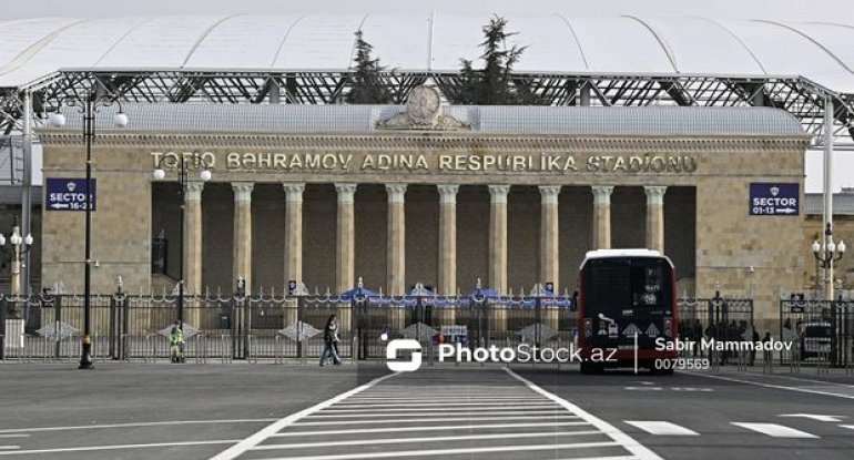 Respublika Stadionunda xoşagəlməz vəziyyət - FOTO