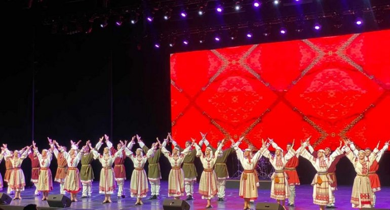 Heydər Əliyev Sarayında Belarus mədəniyyəti günlərinin açılışı olub