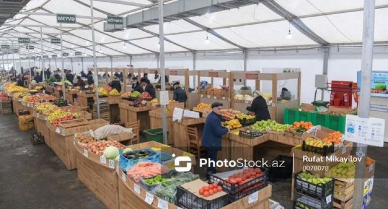 Bazarları söküb yerində binalar, biznes mərkəzləri tikirlər - ARAŞDIRMA