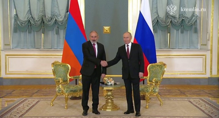 Putin və Paşinyan arasında danışıqlar başa çatıb