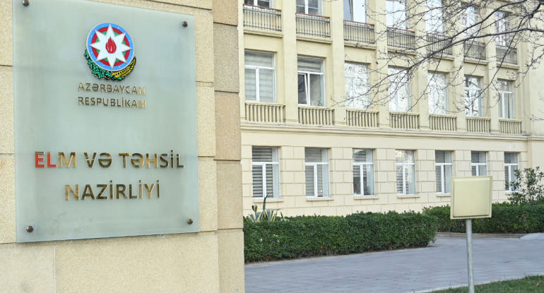 Nazirlik blanklara 400 min manat xərcləyəcək