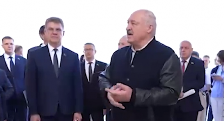“Yuxuda inək sağıram” - Lukaşenko