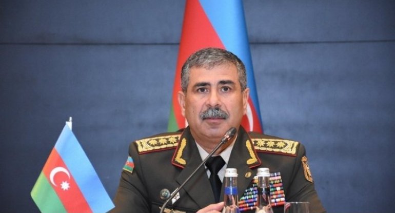 Müdafiə naziri: Azərbaycan Ordusu döyüş hazırlığını daim yüksək saxlamalıdır