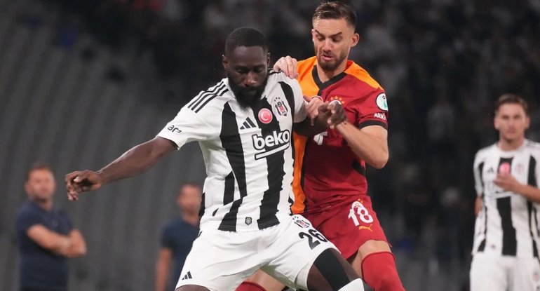 “Beşiktaş” “Qalatasaray”ı darmadağın edərək Superkubokun qalibi olub