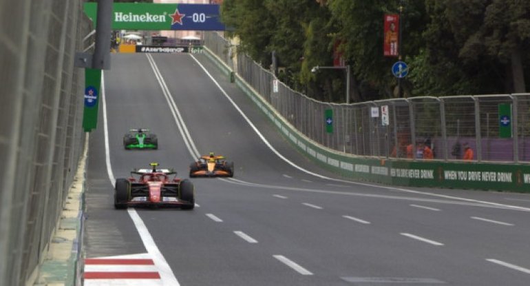 "Formula 1"də ilk sərbəst yürüş başa çatdı: Ferstappen birinci oldu