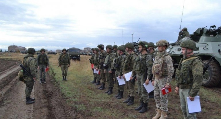 Rusiya hərbçiləri Ermənistanda təlim keçir