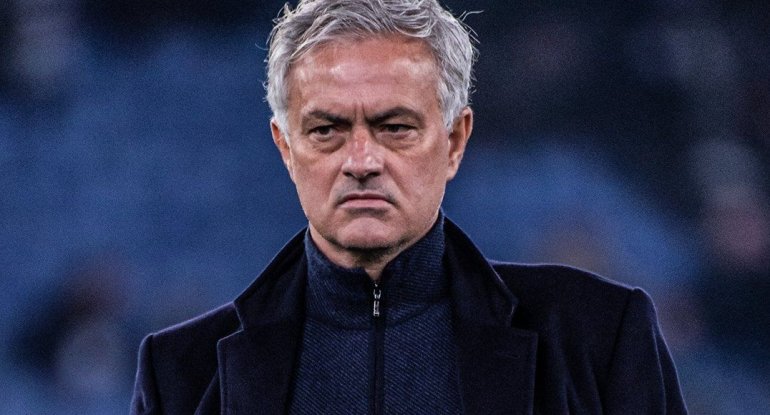 Mourinyo bu klubun baş məşqçisi olmaq istəyir