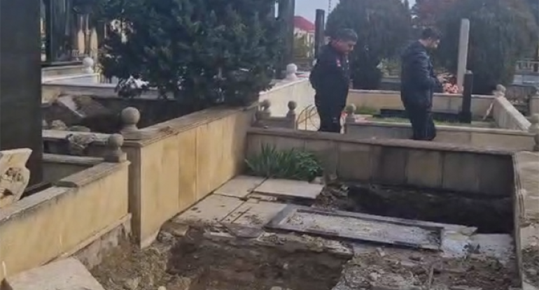 Bakıda qəbirlər dağıldı - 5 məzar köçürüldü