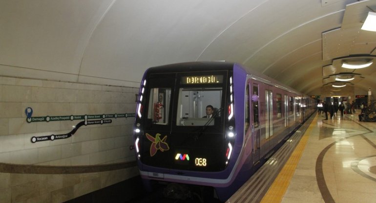 Bakı metrosunda ventilyatorlar qış qrafikinə keçirilib