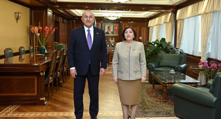 Sahibə Qafarova Mövlud Çavuşoğlu ilə görüşüb