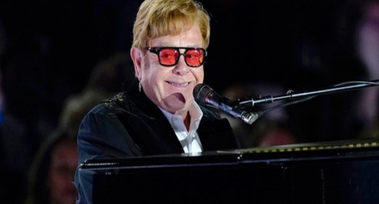 Elton Con məzar daşına bu sözlərin yazılmasını istədi