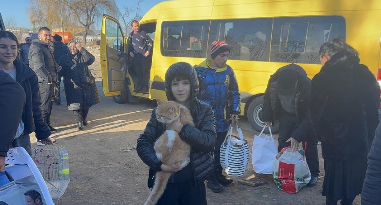 Növbəti köç karvanı Şuşa şəhərinə çatıb, açarlar təqdim olunub