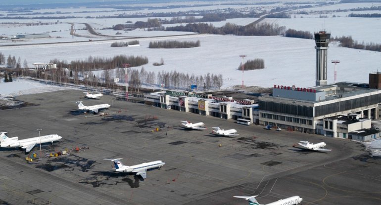 Kazan aeroportu uçuşları dayandırıb