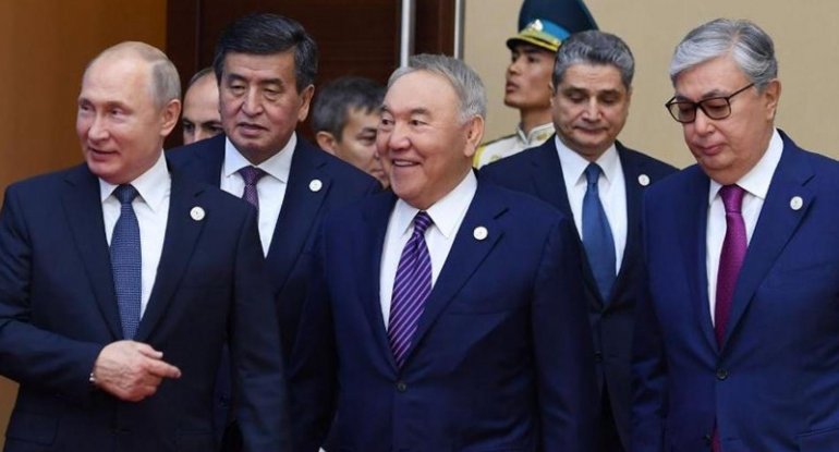 Tokayev: "Moskva ilə ünsiyyət Nazarbayev üçün vacibdir"