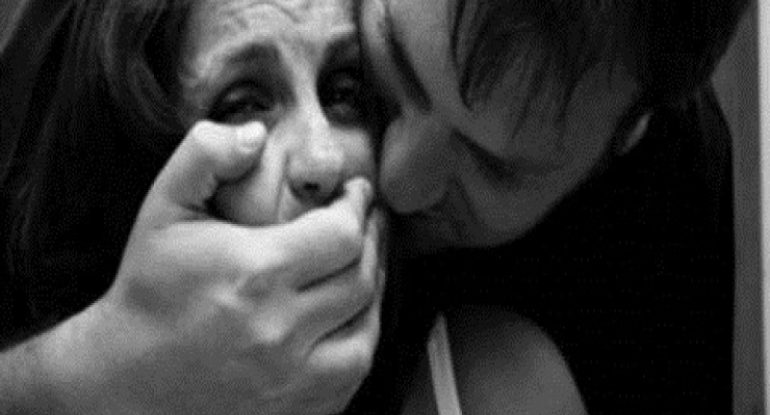 Yuxuda tanımadığın biri tərəfindən&nbsp;məcburi öpülmək&nbsp;nə deməkdir?
