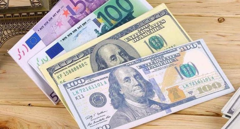 Avro kəskin ucuzlaşacaq, dollar isə... -&nbsp;Alman bankından XƏBƏRDARLIQ!