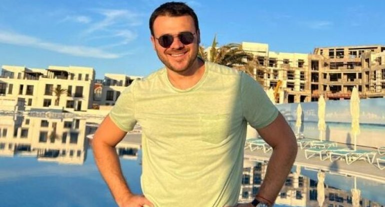 Emin Ağalarov akulanın mədəsini yedi - Video