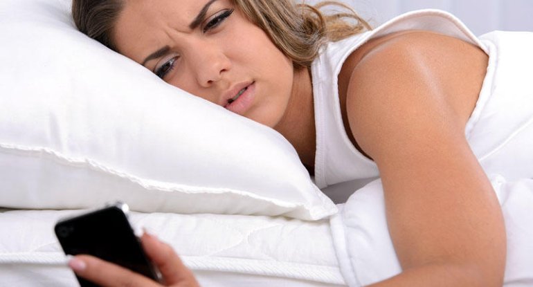 Səhərlər telefondan istifadə edirsiniz? &ndash; Təcili dayandırın