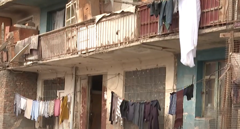 Gəncədəki bıçaqlanma &ldquo;şortik davası&rdquo; imiş - Video