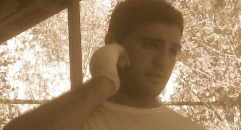 Arvadını öldürməkdə şübhəli bilinən kişi ilə bağlı YENİ FAKTLAR: "Qulaq kəsib, məhkəmə həbs etməyib"