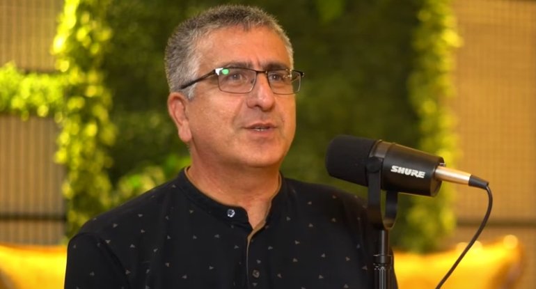 "Ruhsuz adam uzaqbaşı yeriyən arxiv ola bilər"