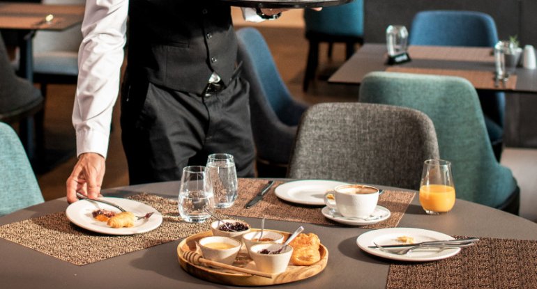 Restoranlar servisə görə ödəniş tələb edərsə, bu quruma şikayət edin&nbsp;- Açıqlama