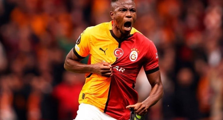 "Mançester Yunayted" Osimheni istəyir