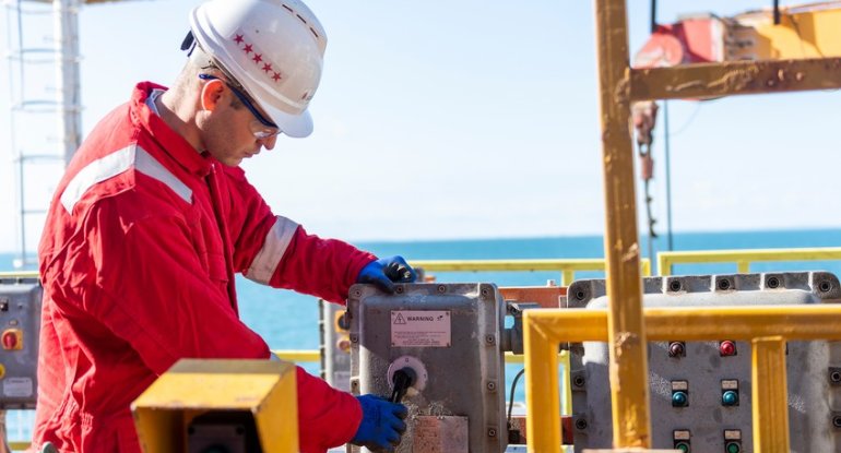SOCAR hava şəraitinə görə istehsalatda təhlükəsizlik tədbirlərini gücləndirib