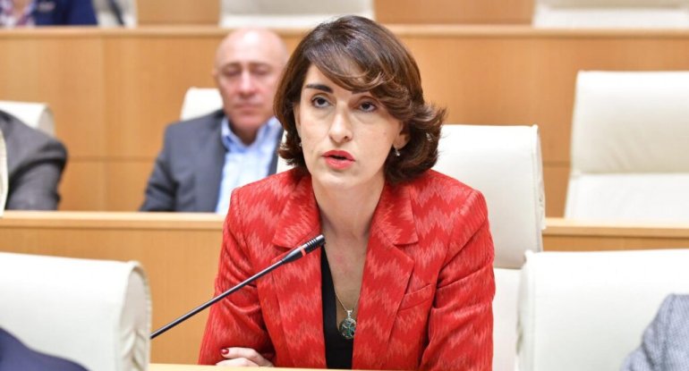 "Sevinirik ki, Ukrayna ilə "eyni qatarda deyilik"