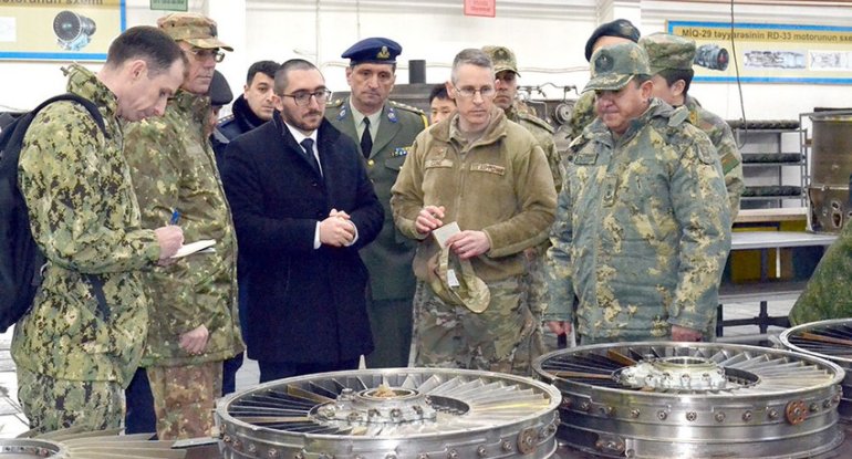 Hərbi attaşelər Aviasiya Təmir Zavodunda olublar