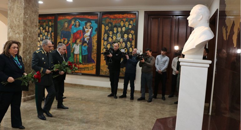 Hərbi Prokurorluqda Xocalı soyqırımı ilə bağlı konfrans keçirilib - Fotolar