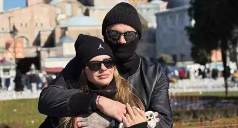 Mauro İkardi və yeni sevgilisi tanınmamaq üçün maska taxıb İstanbulu gəzdi
