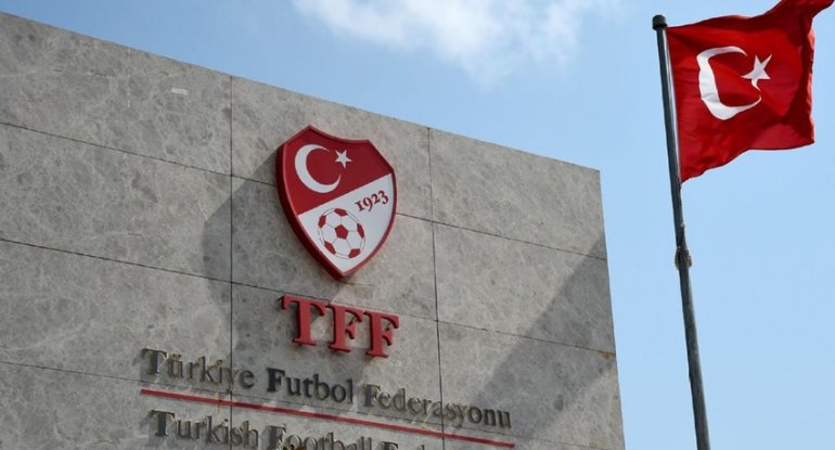 Türkiyə Futbol Federasiyası "Fənərbağça" və "Qalatasaray"ın baş məşqçiləri barədə qərar verdi