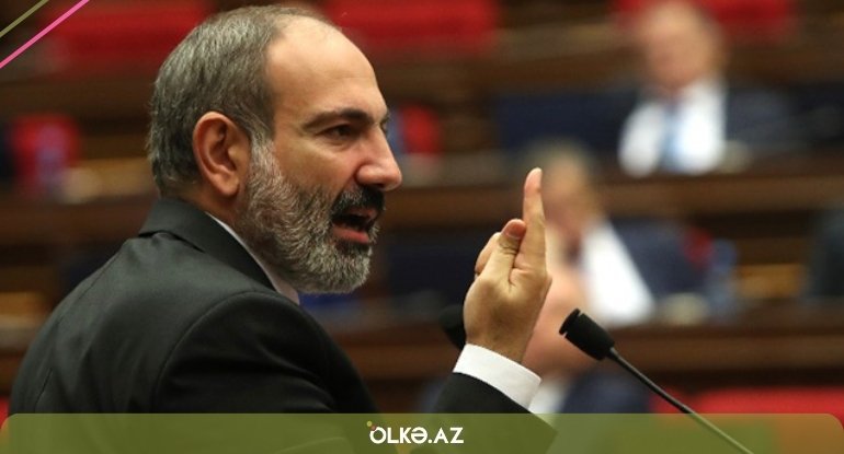 3 yerdən keçid: Paşinyandan "hazırıq" bəyanatı