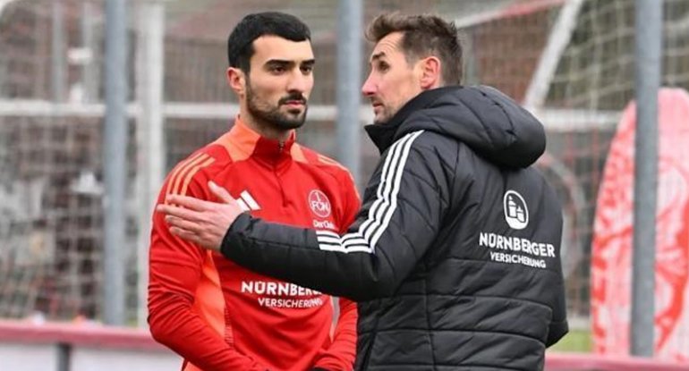 "Mahir çalışır, bunu gizlətmirəm" - Kloze