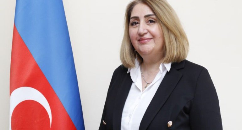 Müəllimlərə "hinduşkabaş" deyən direktorun yerinə başqası gətirildi