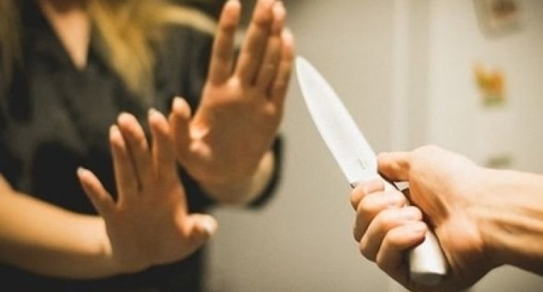 Ana ona 8 bıçaq vuran oğlunu bağışladı- &ldquo;Keçmiş ərim və qayınatam edib&rdquo; &nbsp;