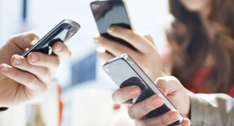 Diqqətin yayınmasında əsas səbəb telefon deyil - ARAŞDIRMA