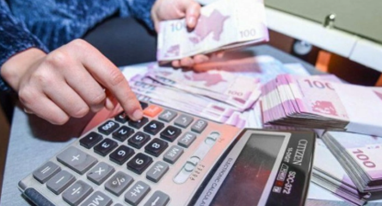 Ölkədə istehlak kreditləri üzrə faizlər yüksəkdir: Hansı fəsadları var?