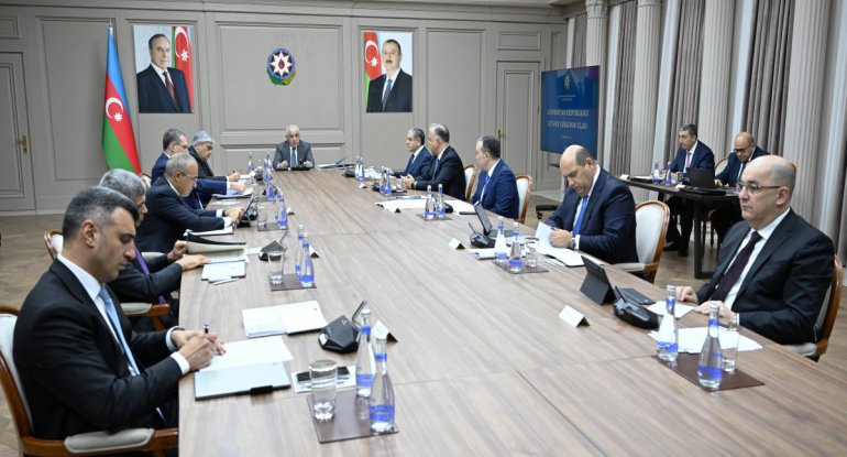 Qarşıdakı 4 il üçün dövlət və icmal büdcələrinin proqnoz göstəriciləri müzakirə olunub