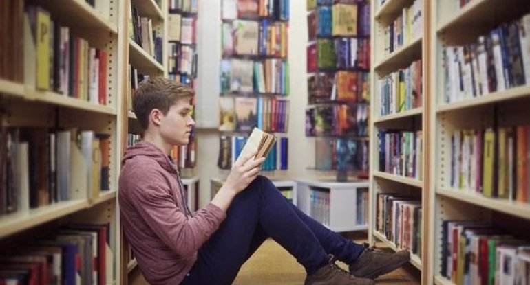 Dünyanın ən çox kitab oxuyan ölkələri açıqlanıb