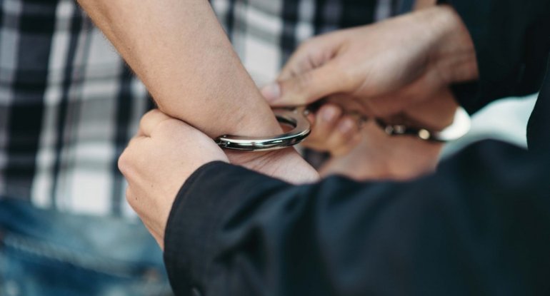 Axtarışda olan azərbaycanlı Albaniyada saxlanılıb, ölkəyə gətirilir