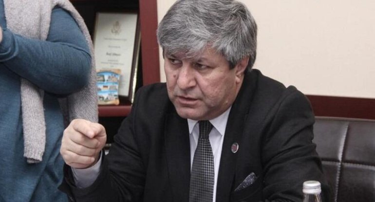 Əvəz Zeynallı cəzadan azad edilib
