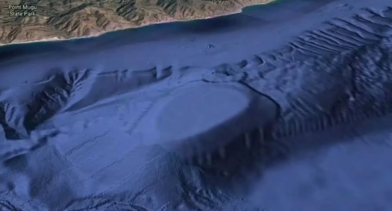 Okeanın dərinliyindəki sirli quruluş: Yadplanetli bazası, yoxsa təbii geoloji forma?