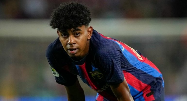 Lamin Yamal ən yaxşı futbolçu seçildi